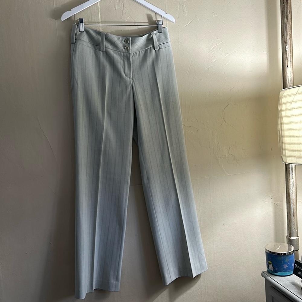 Women’s dress pants